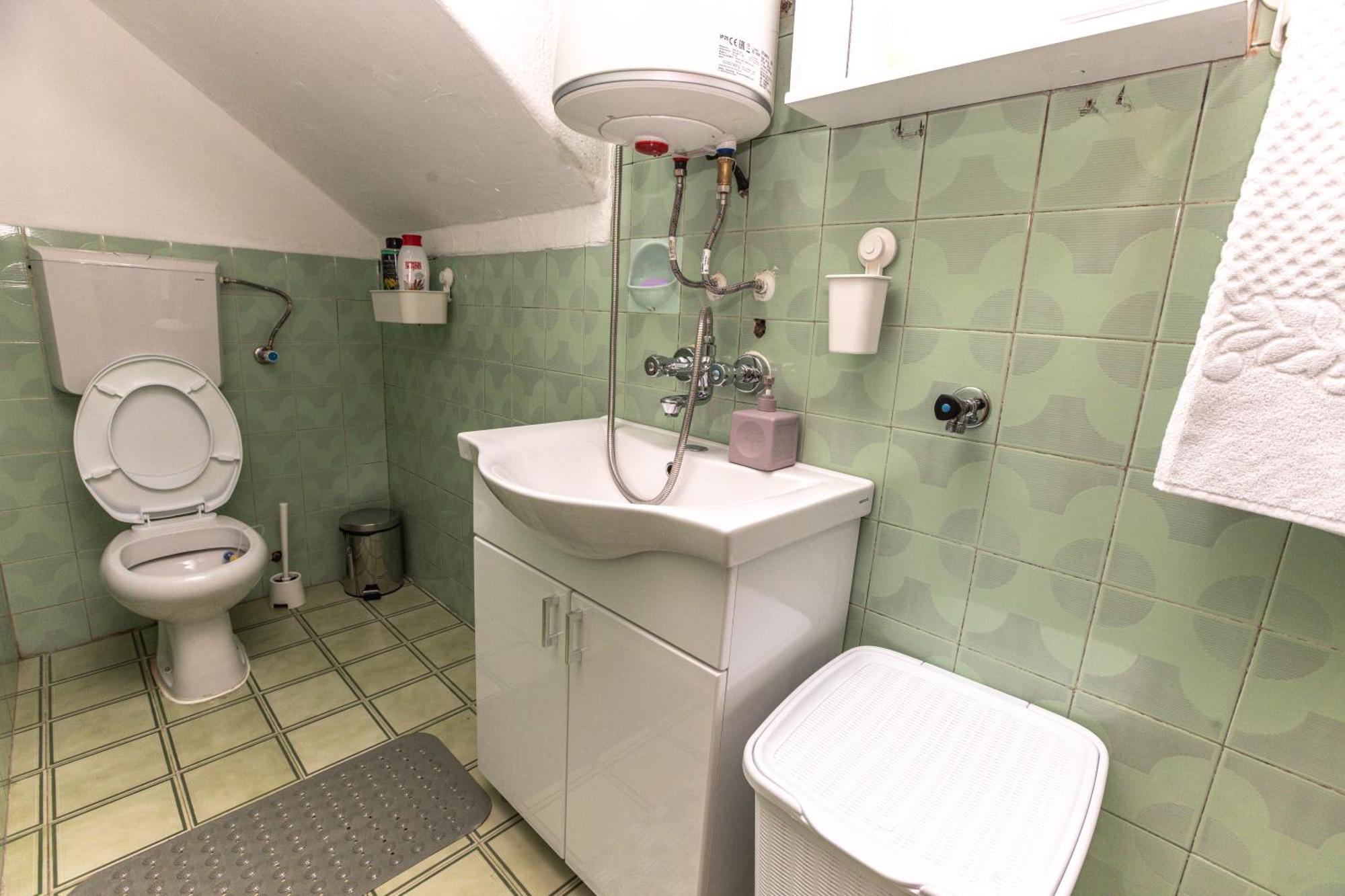 Apartmani Bulevar Cetinje Luaran gambar